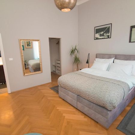 Stross Apartments Zagabria Esterno foto