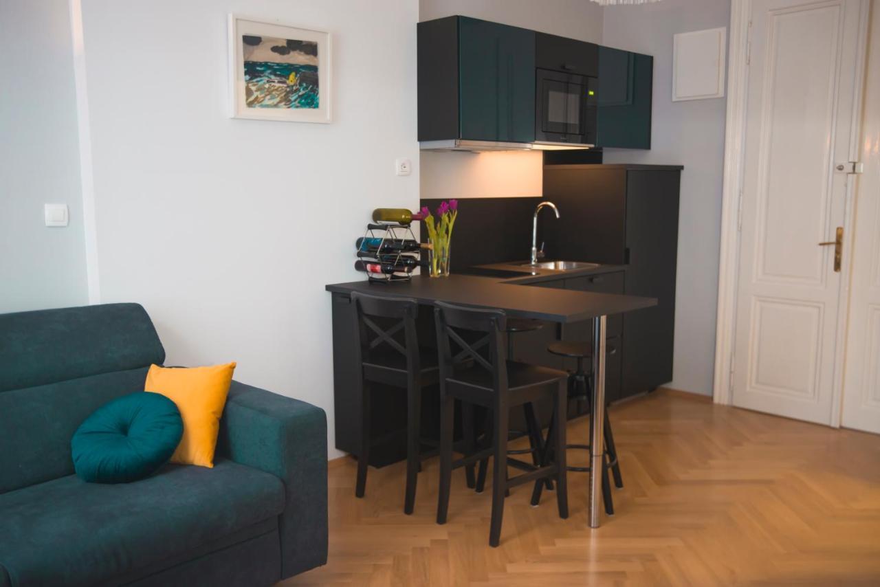 Stross Apartments Zagabria Esterno foto